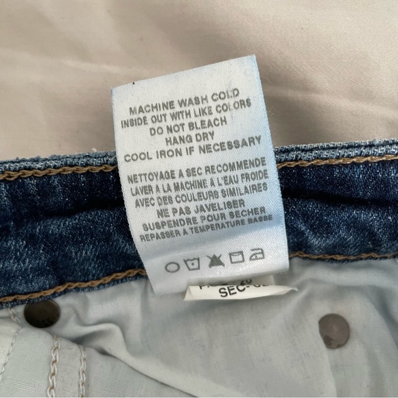 Joe’s Jeans Shorts | Size 26 - Picture 4 of 4